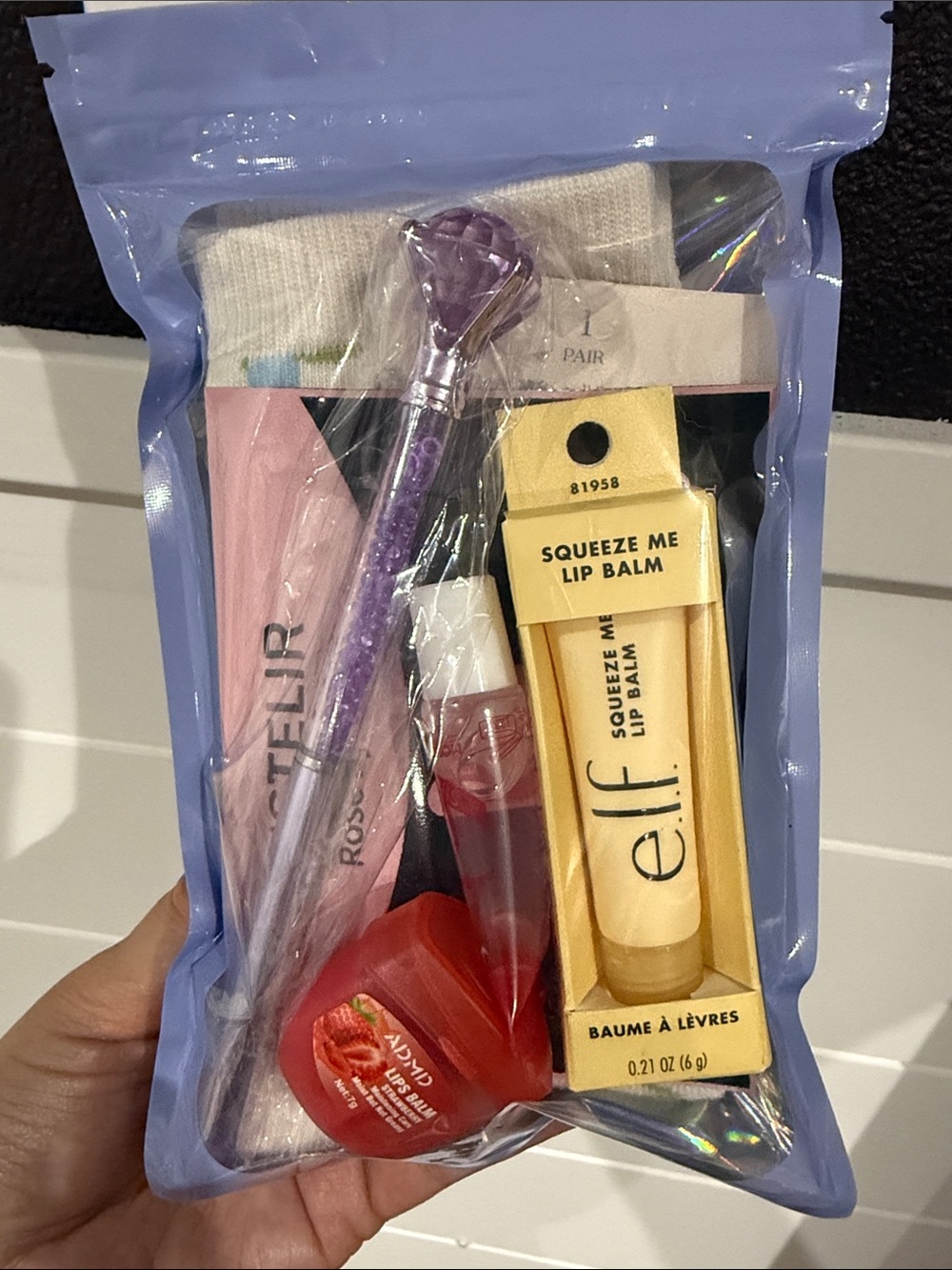 Giveaway - Picture 1 of 1